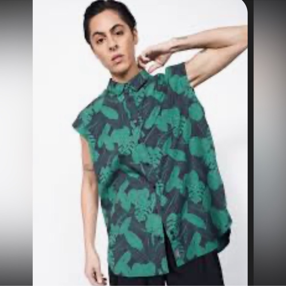 Wildfang The essential Convertible Sleeve Button Up